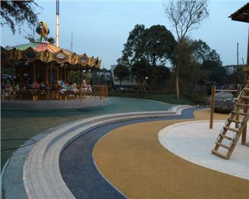 成都透水地坪厂家谈生态透水金年会官网的特点